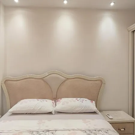 Yekta Trade Center Apartment