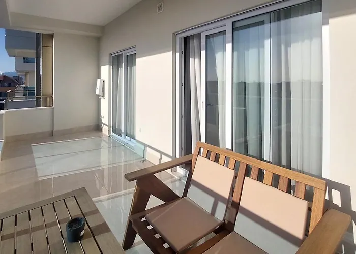 Yekta Trade Center Apartment *