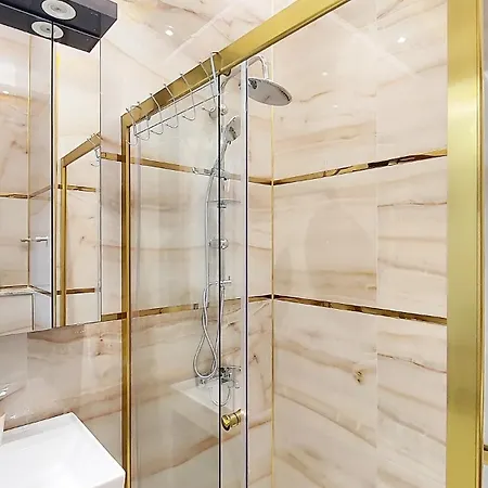 Apartament Yekta Trade Center